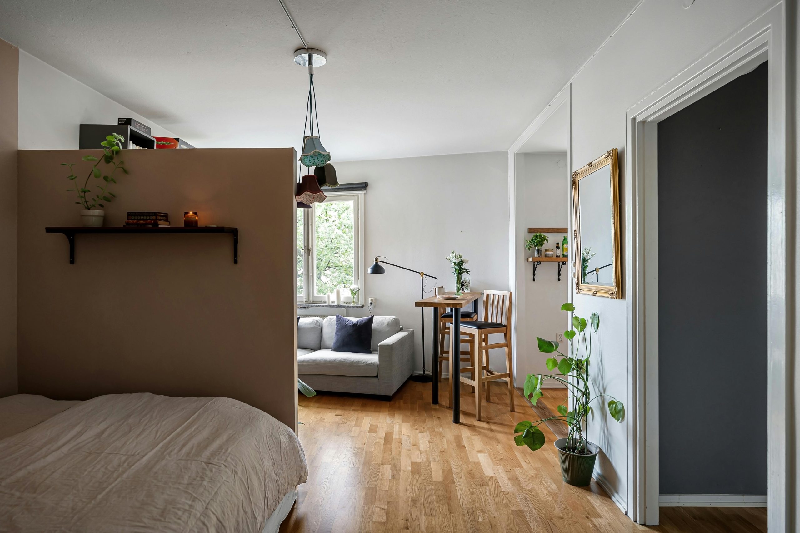 Tips for Renting Your First Apartment.